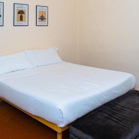 Elegant Apartment Near Piazza Della Signoria Флоренция Екстериор снимка