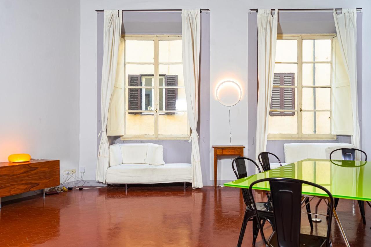 Elegant Apartment Near Piazza Della Signoria Флоренция Екстериор снимка